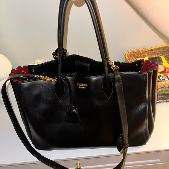 Prada Bibliothèque Leather Tote Black and Red 2-way Shoulder Bag - Picture 6 of 13